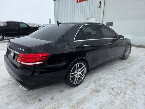 Used 2015 Mercedes-Benz E 350 4MATIC Sedan image 5