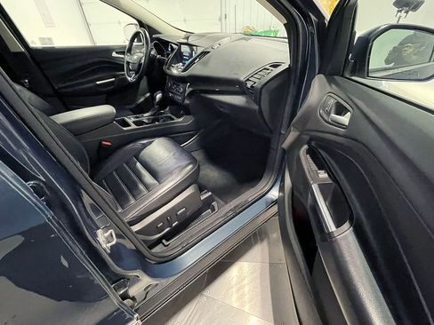 Used 2019 Ford Escape Titanium image 25