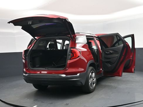 Used 2020 GMC Terrain SLT w/ Preferred Package image 19