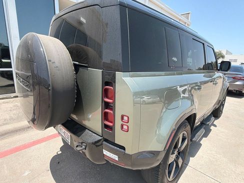 Used 2024 Land Rover Defender 110 X-Dynamic SE AWD/4WD image 7
