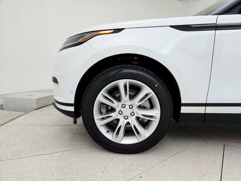 New 2026 Land Rover Range Rover Velar S image 30