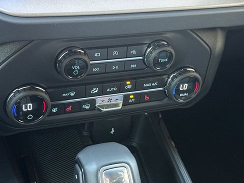 New 2026 Ford Bronco Outer Banks AWD/4WD image 21