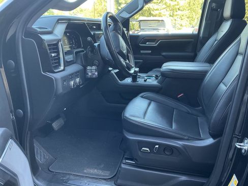 Used 2023 GMC Sierra 1500 Denali w/ Denali Reserve Package AWD/4WD image 7