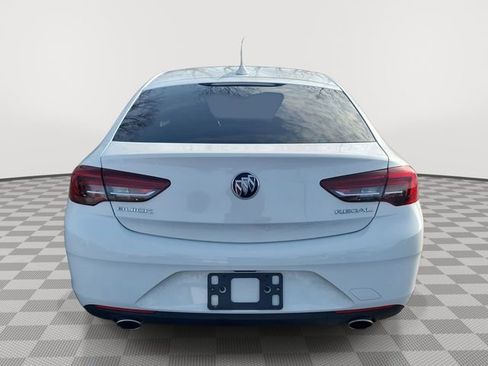 Used 2018 Buick Regal Essence FWD image 5