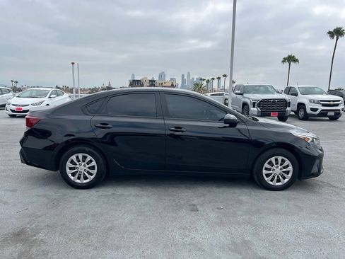 Used 2023 Kia Forte LX FWD image 4