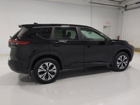 Used 2022 Nissan Rogue SV image 10