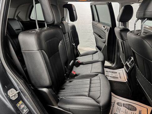 Used 2017 Mercedes-Benz GLS 450 4MATIC image 12