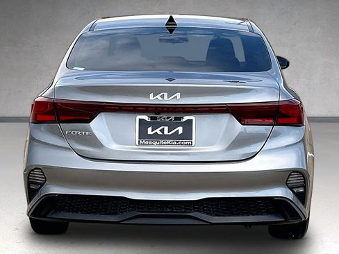 Used 2024 Kia Forte LXS FWD image 5