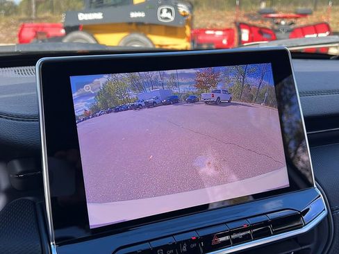 New 2026 Jeep Compass Limited image 24