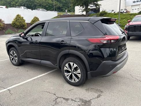 Certified 2023 Nissan Rogue SV AWD/4WD image 3