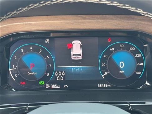 Used 2025 Volkswagen Atlas SE AWD/4WD image 24