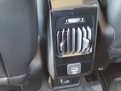 Used 2022 Jeep Compass Latitude image 28