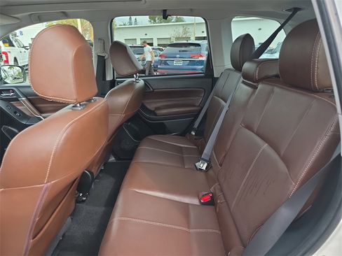Used 2018 Subaru Forester 2.5i Touring w/ Popular Package #2 image 11