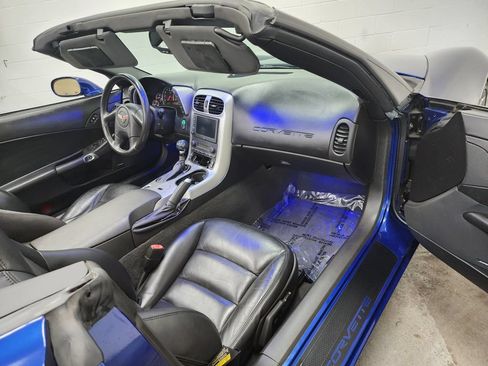Used 2005 Chevrolet Corvette Convertible w/ Preferred Equipment Group RWD image 24