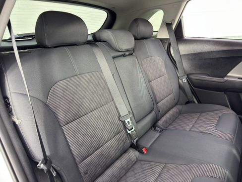 Used 2019 Kia Niro LX image 34