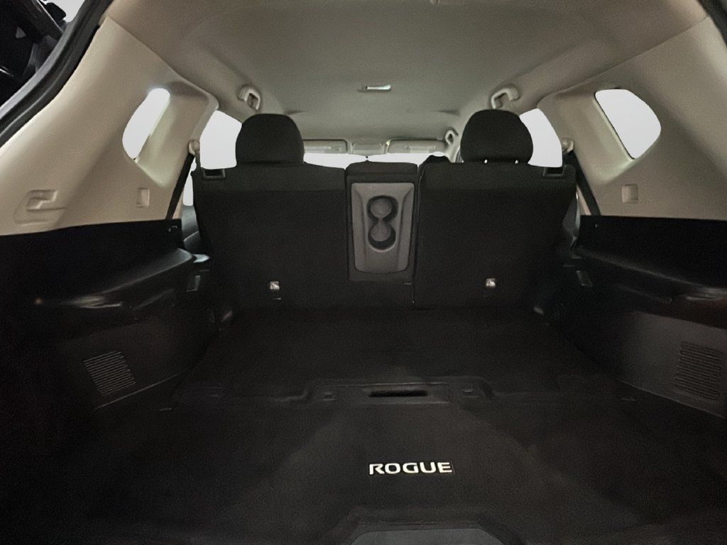 Used 2016 Nissan Rogue S w/ Appearance Package AWD/4WD image 18