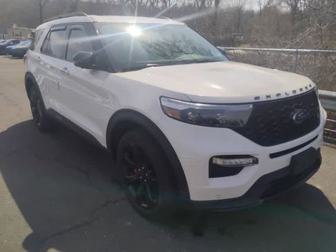 Used 2023 Ford Explorer ST w/ Equipment Group 401A image 2