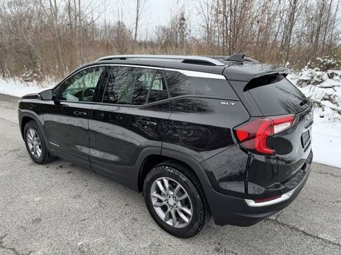 Used 2023 GMC Terrain SLT image 7
