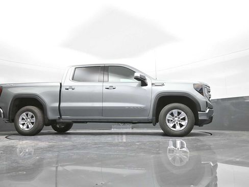 New 2026 GMC Sierra 1500 SLE w/ Preferred Package image 40