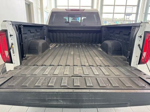 Used 2023 GMC Sierra 1500 AT4 w/ AT4 Preferred Package AWD/4WD image 38