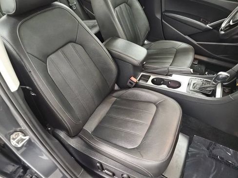 Used 2020 Volkswagen Passat 2.0T SEL FWD image 36