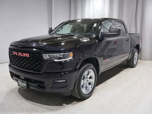 Used 2025 RAM 1500 Big Horn AWD/4WD image 6