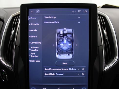 Used 2024 Ford Edge Titanium image 44