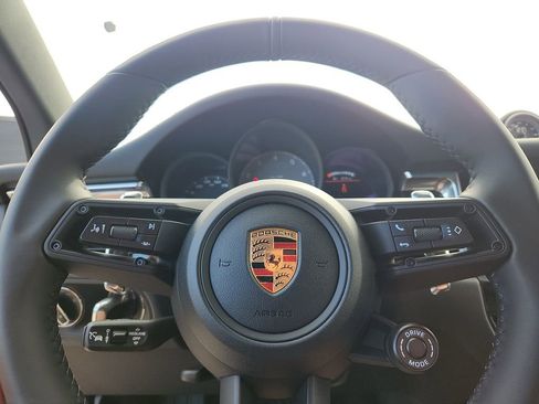 New 2026 Porsche Macan S image 17