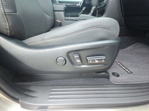 Used 2023 Lexus GX 460 Premium image 17