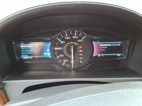 Used 2014 Lincoln MKX FWD w/ Equipment Group 101A image 16