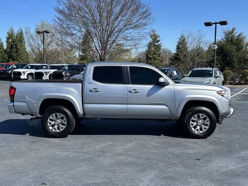 Used 2019 Toyota Tacoma SR5 image 3