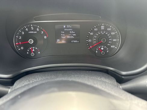 Used 2022 Kia Soul LX FWD image 10