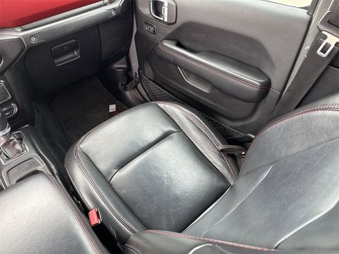 Used 2022 Jeep Gladiator Rubicon w/ LED Lighting Group image 25