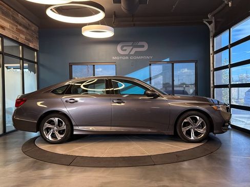 Used 2018 Honda Accord EX-L image 2