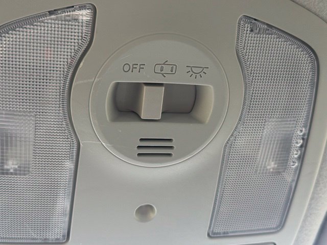 Used 2013 Toyota Prius Persona Series FWD image 24
