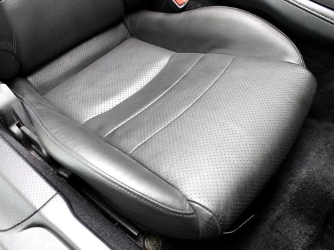 Used 2004 Honda S2000 image 51