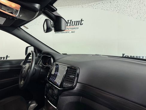 Used 2019 Jeep Grand Cherokee Altitude image 33