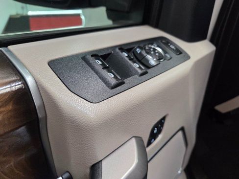 Used 2019 Ford F350 Limited AWD/4WD image 35