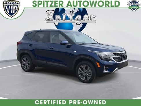Used 2025 Kia Seltos LX AWD/4WD image 2
