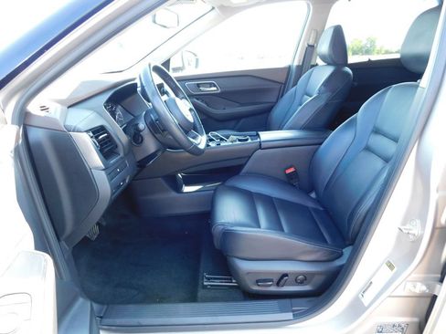 Used 2021 Nissan Rogue SL w/ Premium Package AWD/4WD image 13
