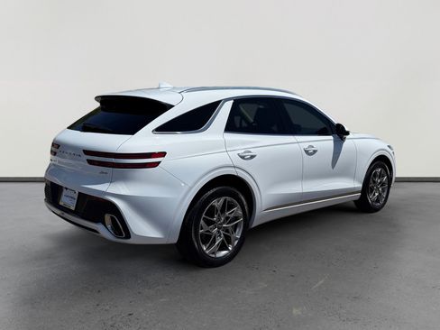 Used 2025 Genesis GV70 2.5T AWD/4WD image 5
