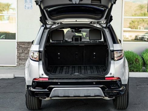 Used 2024 Land Rover Discovery Sport Dynamic SE image 22