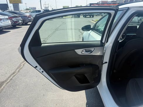 Used 2023 Kia Forte LXS FWD image 20
