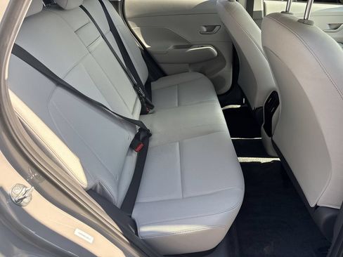 Used 2025 Hyundai Kona SEL FWD image 15