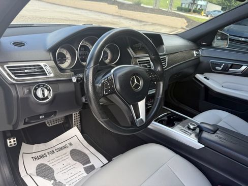 Used 2016 Mercedes-Benz E 350 Sedan image 17