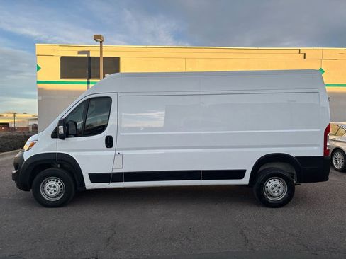 Used 2023 RAM ProMaster 2500 image 6