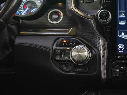 Used 2019 RAM 1500 Limited AWD/4WD image 18