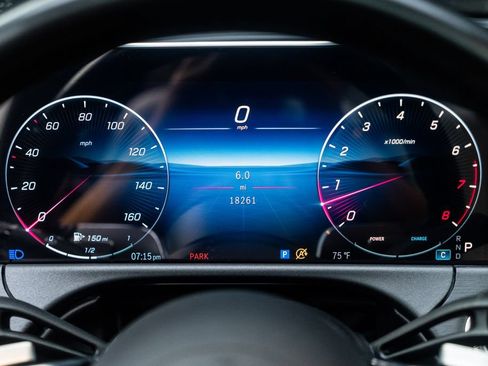 Used 2025 Mercedes-Benz E 350 Sedan image 26