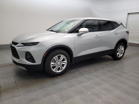 Used 2022 Chevrolet Blazer LT FWD image 2