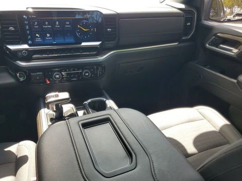 Certified 2022 Chevrolet Silverado 1500 LT image 14